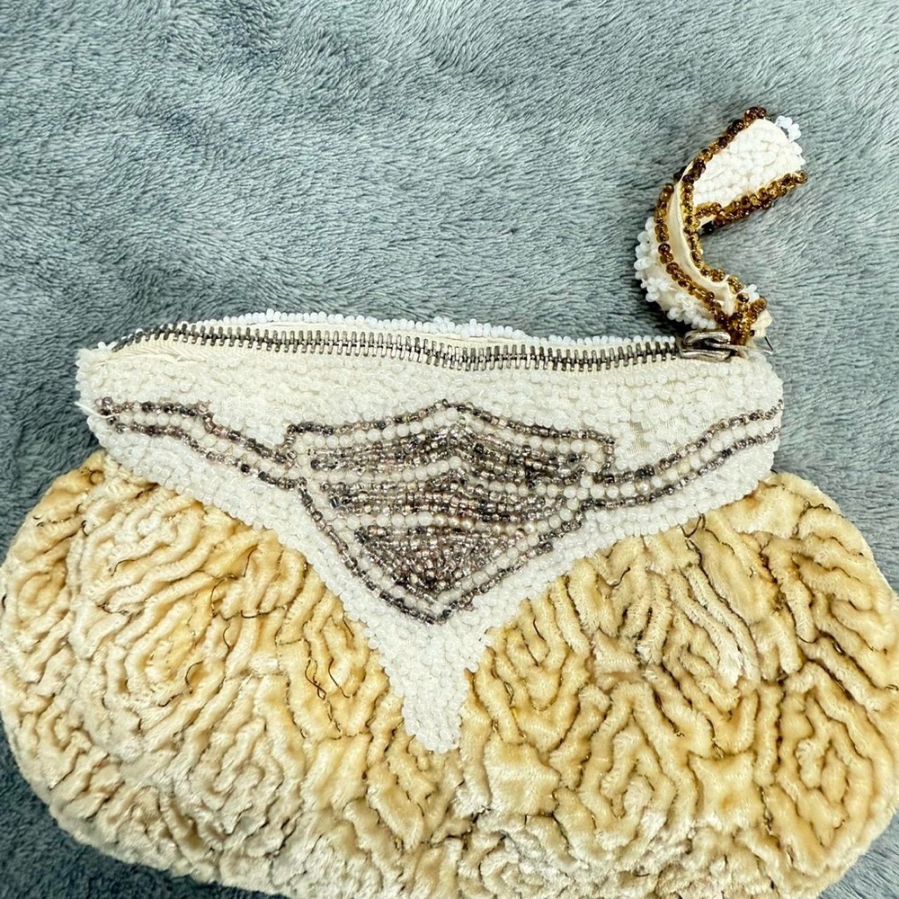 Elegant Cream and Brown Beaded Clutch